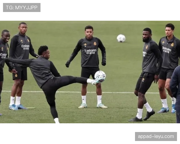 库尔图瓦携手米利唐，豪华防线助力球队冲击胜利