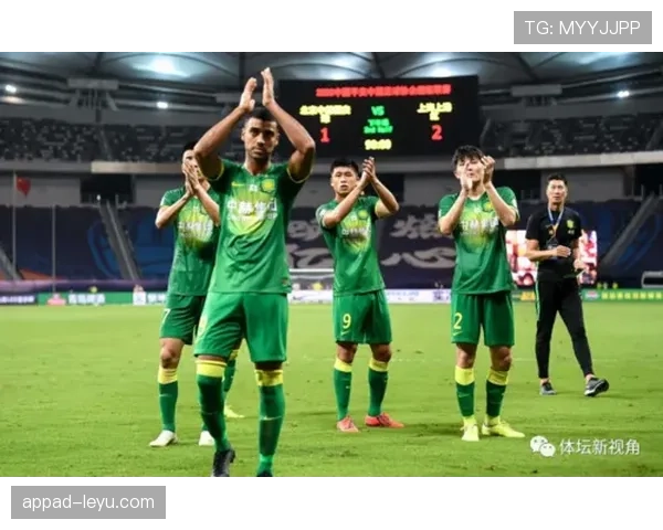 蒙特惠奇球场迎来新赛季，球队热身赛表现引球迷关注