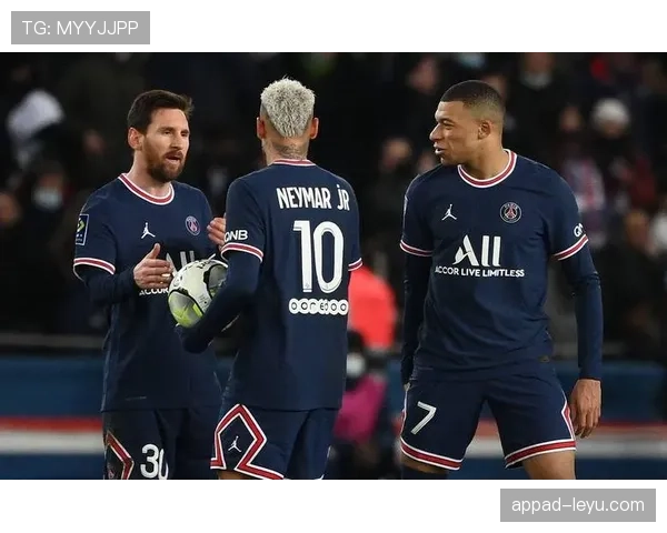 姆巴佩与同期巨星关键比赛表现对比:谁更具决定力 姆巴佩与同期巨星关键比赛表现对比:谁更具决定力