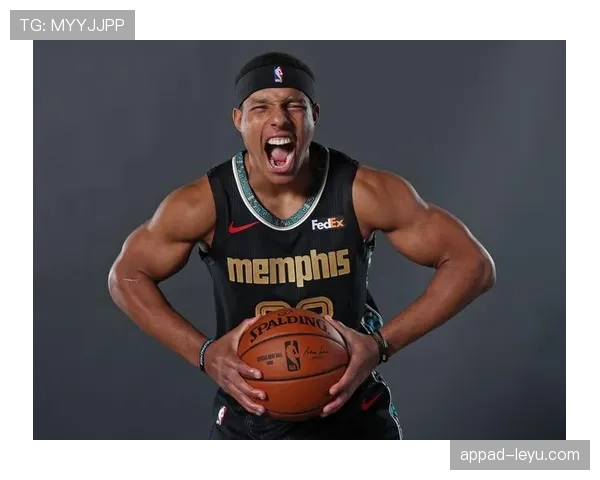 德斯蒙德·班恩无球跑动提升防守切换效率明显