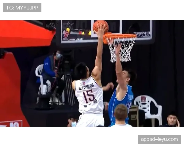 肯扬·马丁利用篮下强攻拉开差距 助球队防守端提升效率